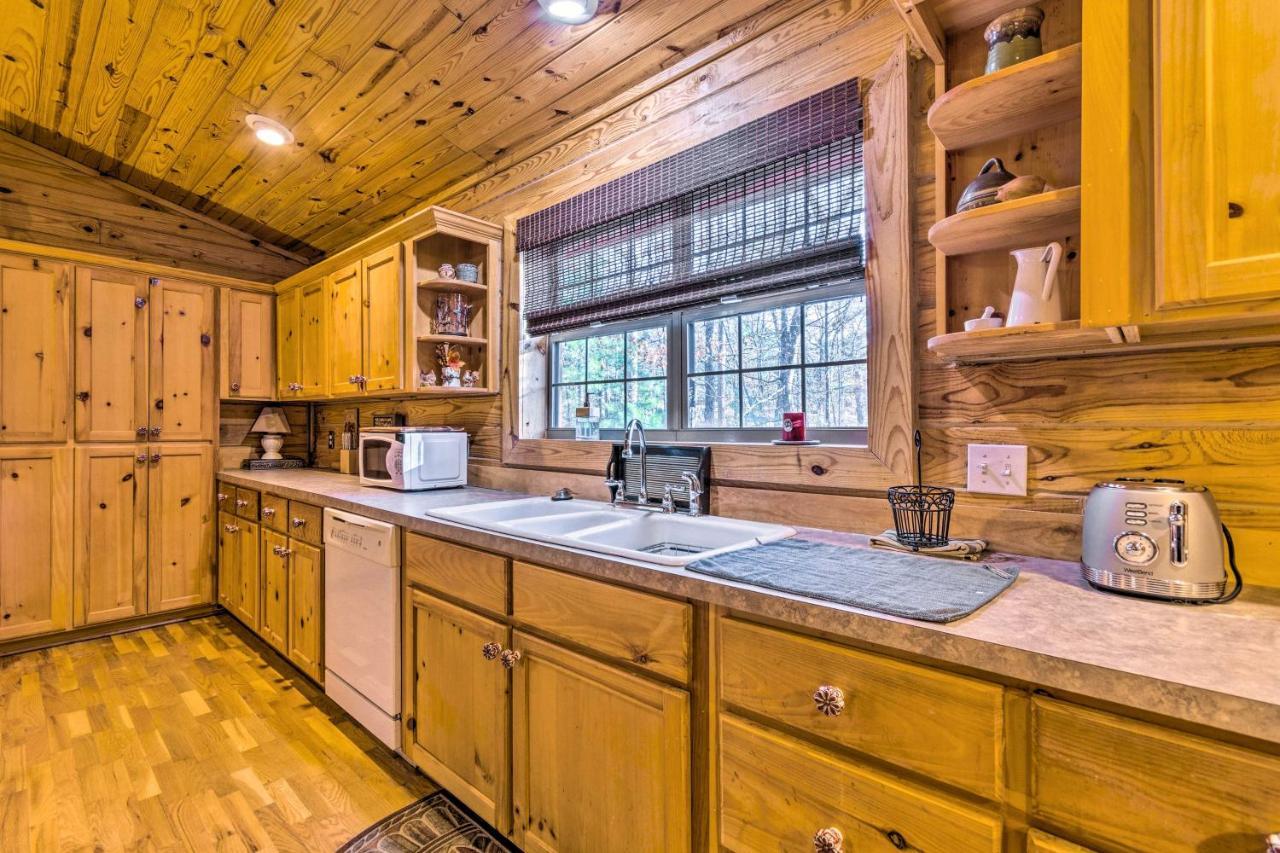 Pet-Friendly Cabot Cabin With Fenced Yard! Экстерьер фото