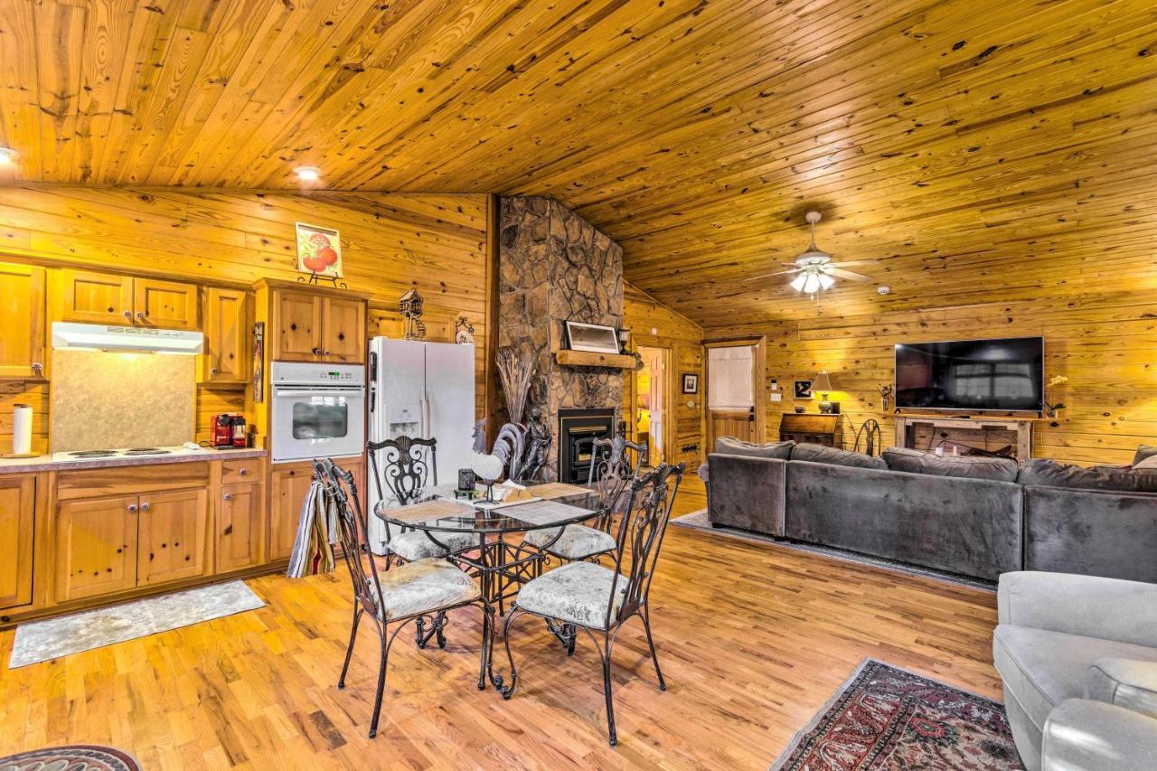 Pet-Friendly Cabot Cabin With Fenced Yard! Экстерьер фото